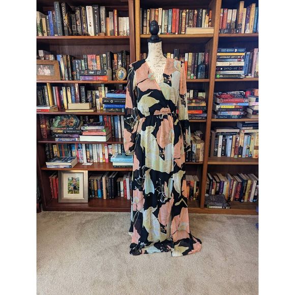 Lulu's wondrous water lilies black floral print maxi dress nwt sz S - Picture 2 of 7